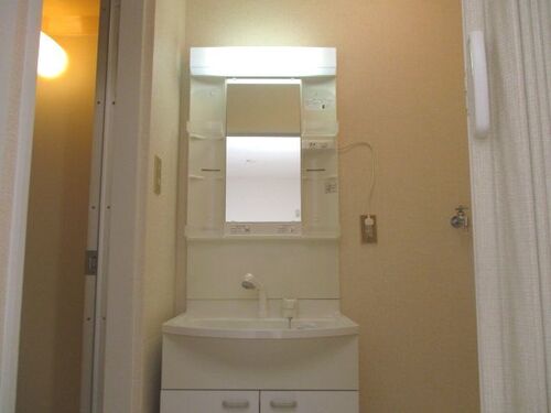 シャワー付き洗面台