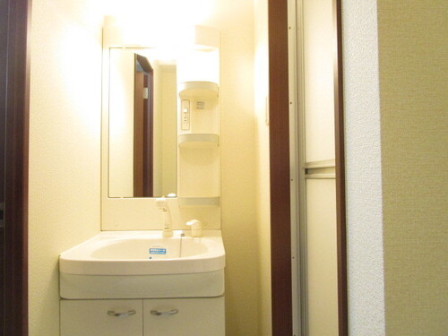 シャワー付洗面台