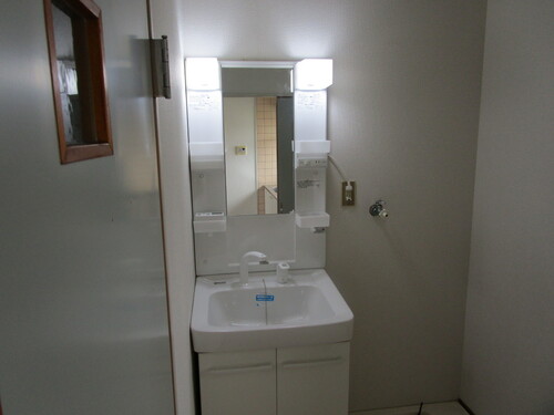 シャワー付き洗面台シャワー付き