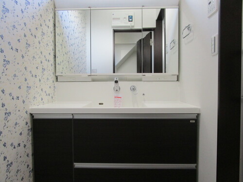 シャワー付洗面台