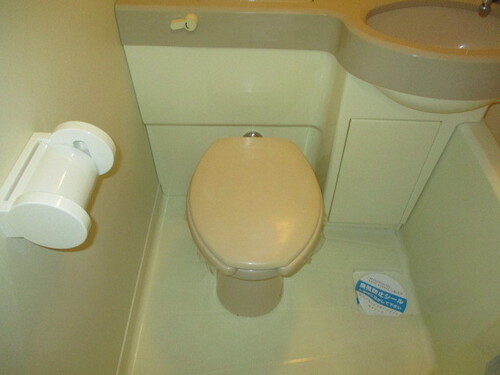 バストイレ同室