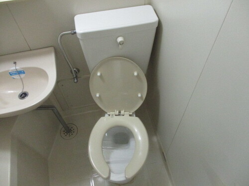 バストイレ同室