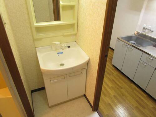 シャワー付洗面台