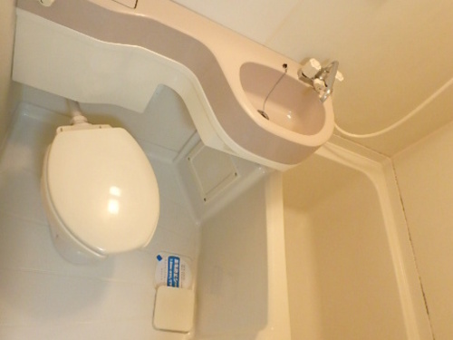 バストイレ同室