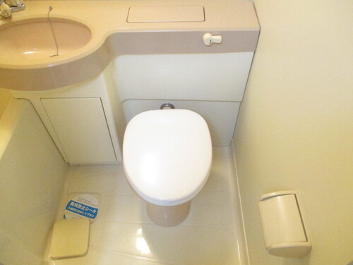 バストイレ同室