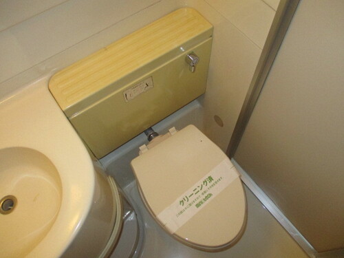 バストイレ同室