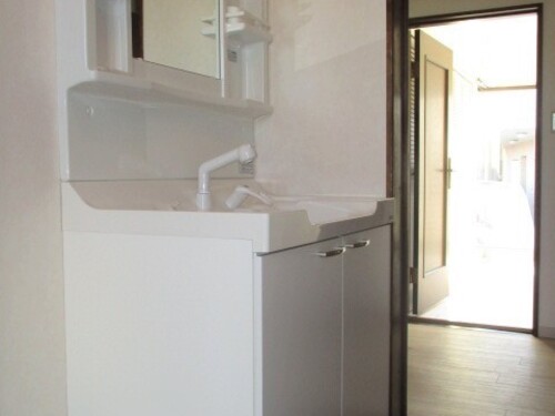 シャワー付洗面台