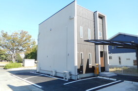 Leona Sky（レオナスカイ）